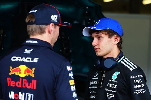 F1: Verstappen exigiu pedido público de desculpas da Red Bull a Antonelli, diz site 