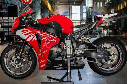 Ahora tienes la oportunidad de poseer una moto de Michael Schumacher