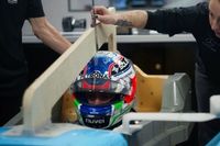 Antonelli est&aacute; listo para la nueva temporada: ha fabricado el asiento del W17