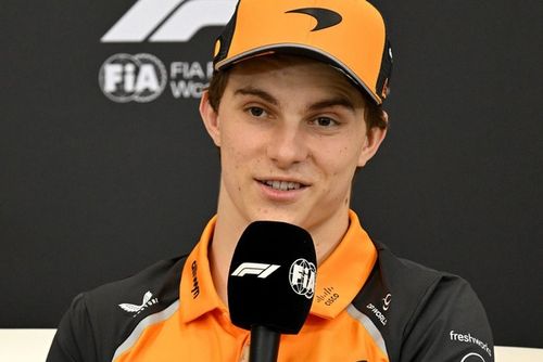 F1 - Piastri pressiona Norris: "Sei como a situa&ccedil;&atilde;o dele &eacute; dif&iacute;cil" 