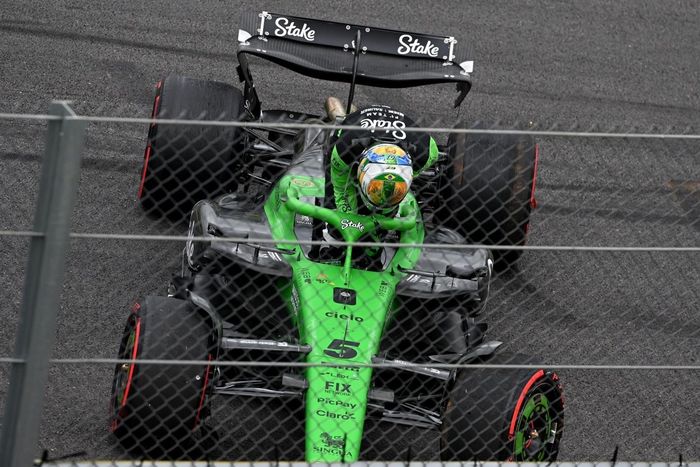 F1: Batidas de Bortoleto em Interlagos podem ter custado R$12,6 milhões à Sauber