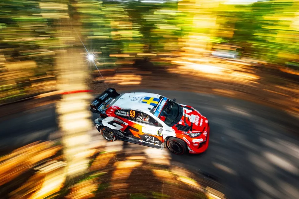 Oliver Solberg, Elliott Edmondson, Toyota Gazoo Racing WRT Toyota GR Yaris Rally1