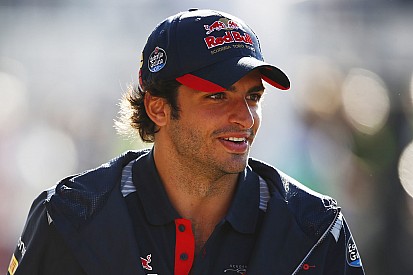 Controle da Red Bull não é negativo, insiste Sainz