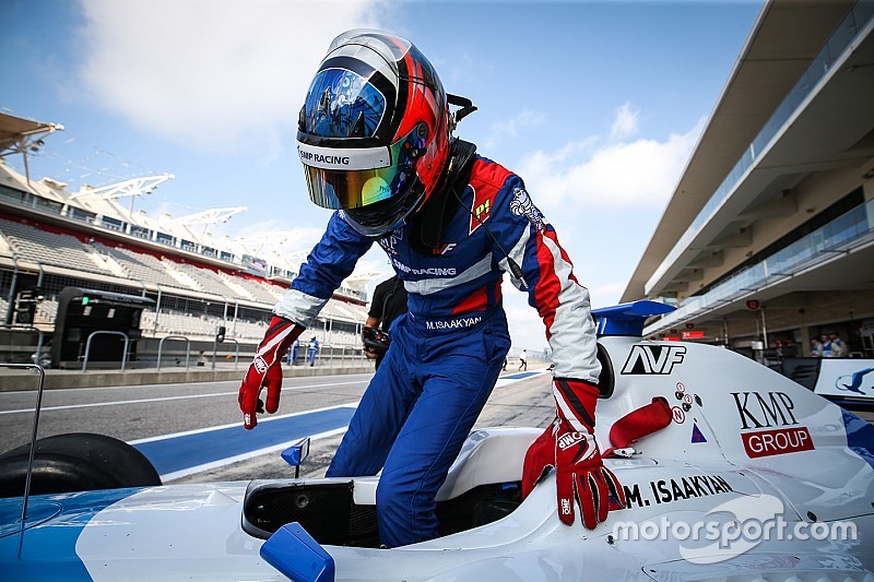Isaakyan logra la pole de la Fórmula V8 3.5 en Bahrein