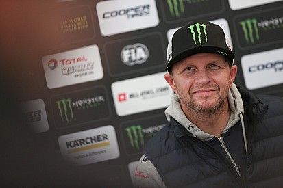 Un Solberg héroïque en tête avant les demi-finales
