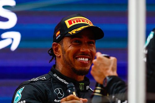 F1: Sainz foi peça fundamental no romance entre Hamilton e Shakira, diz Daily Mail
