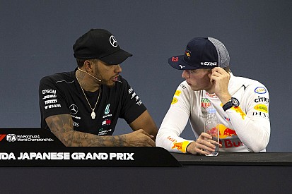 Verstappen számára túl veszélyes az, amiket Hamilton csinál