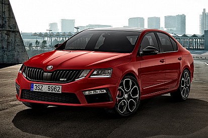 Skoda Octavia RS стане гібридом у 2021 році