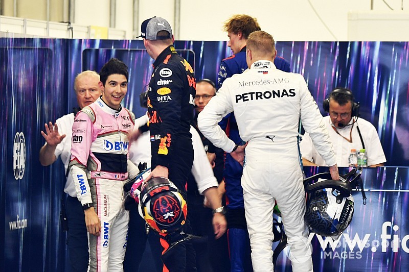 Verstappen si difende: ha spintonato Ocon per le sue risposte provocatorie