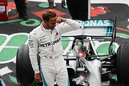 Mexican GP: Hamilton champion, Verstappen takes dominant win