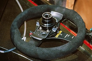 完全図解】F1ステアリングホイール進化史：前編〜技術革新の始まり〜