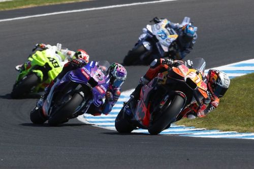 Acosta: "El neum&aacute;tico medio nos puede ayudar el domingo"