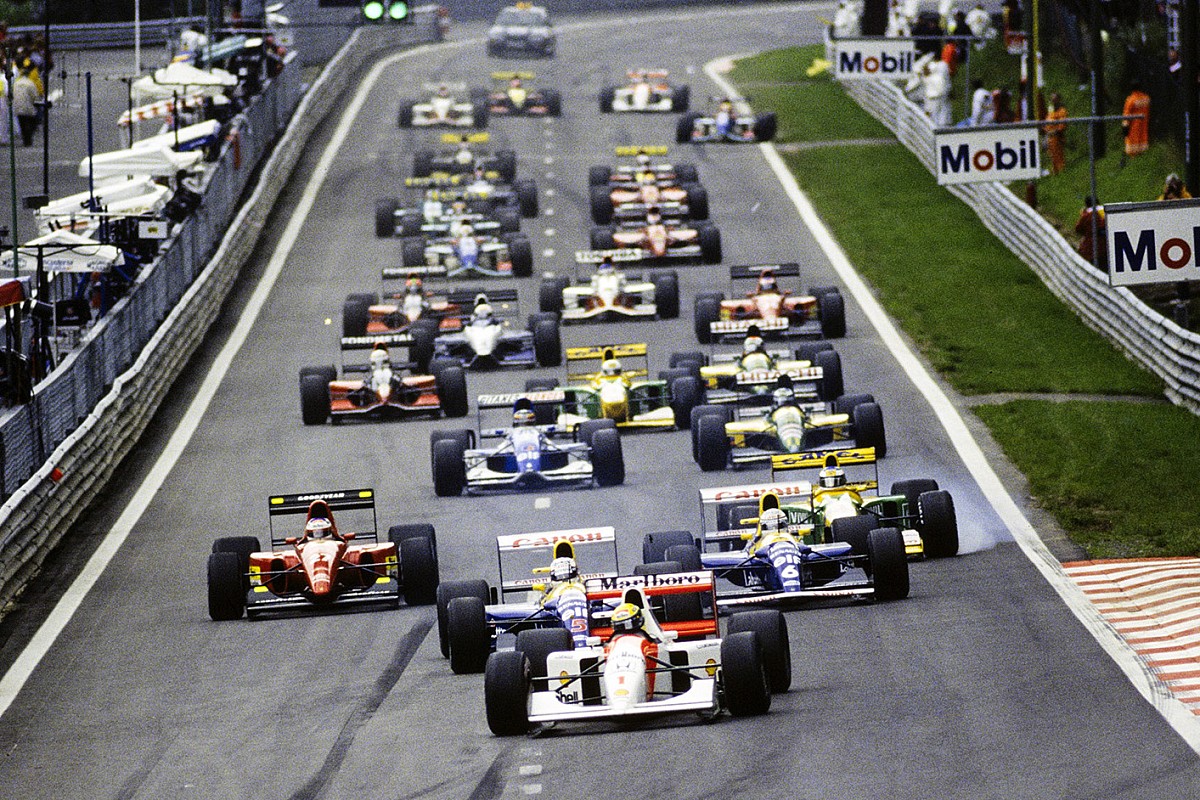F1 GRAND PRIX 1992 3枚組 Amazon.co.jp: F1 LEGENDS F1 Grand Prix 1992 [DVD] : スポーツ