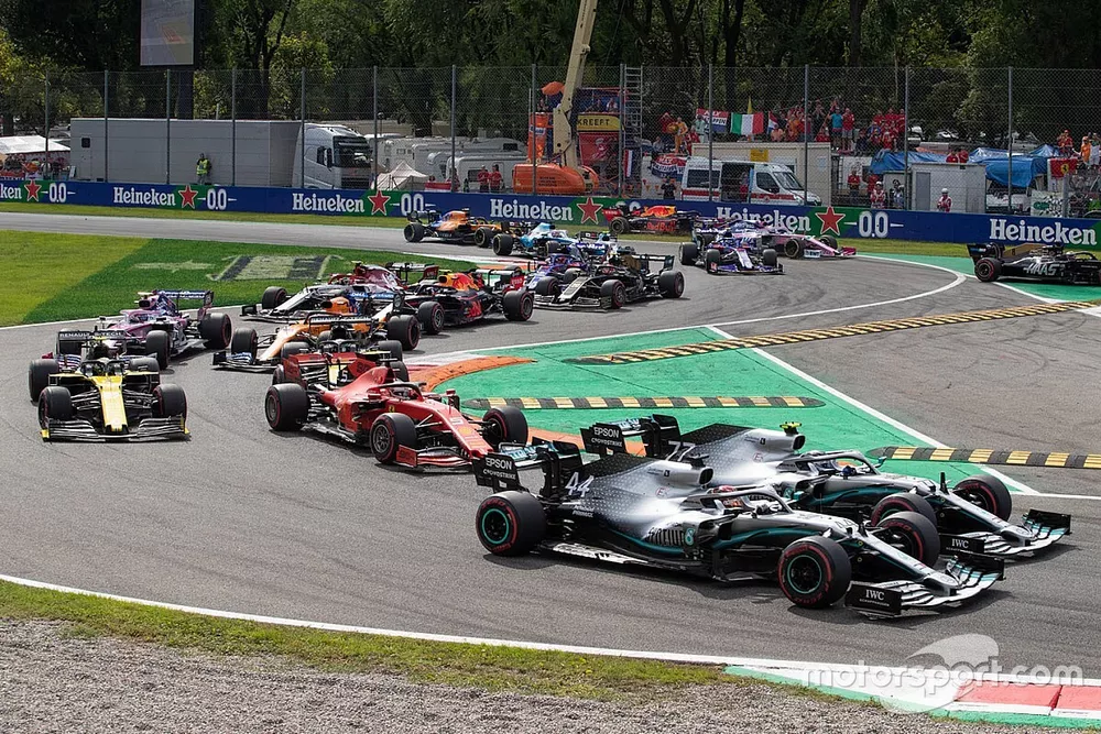 Salida del GP de Italia en Monza