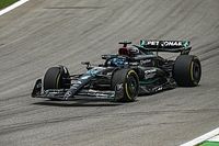 Button wijst Mercedes als grootste concurrent Red Bull in F1 2024 aan