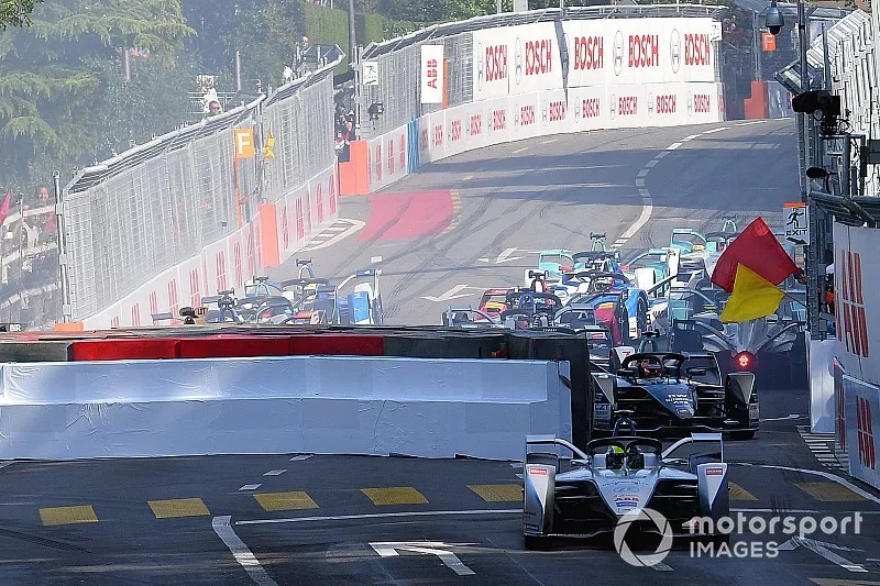 Felipe Massa, Venturi Formula E, Venturi VFE05, recorta la chicane tras el accidente m&uacute;ltiple