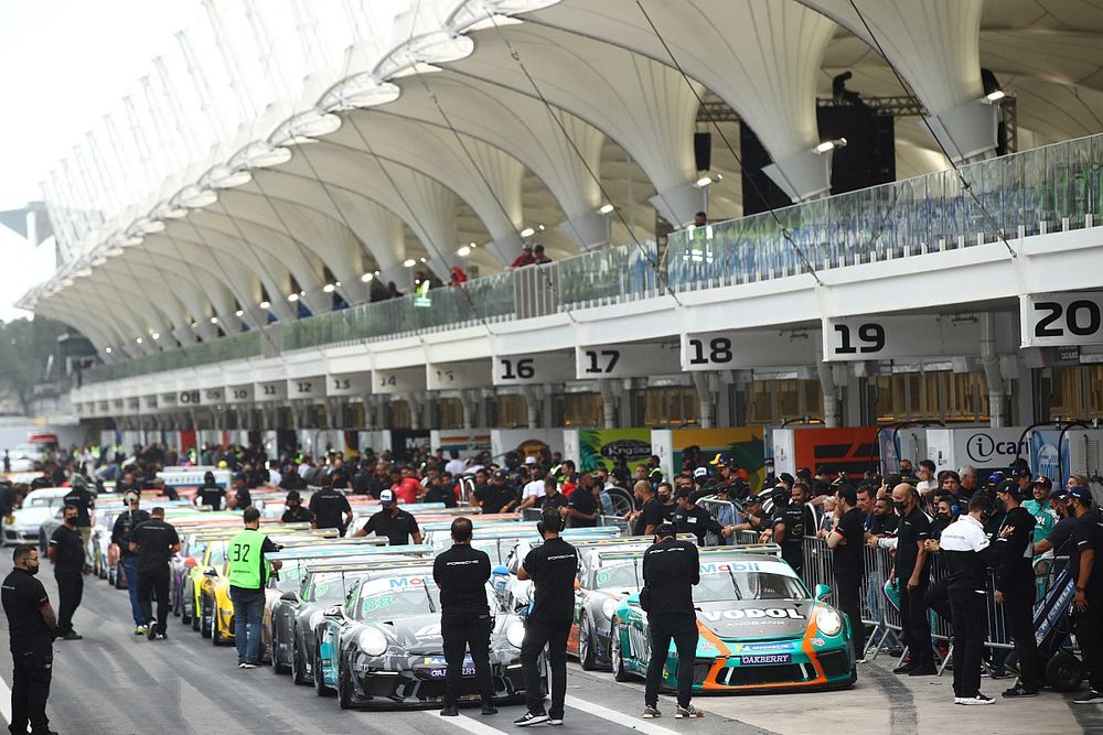 Basrtidores da Porsche Cup em Interlagos