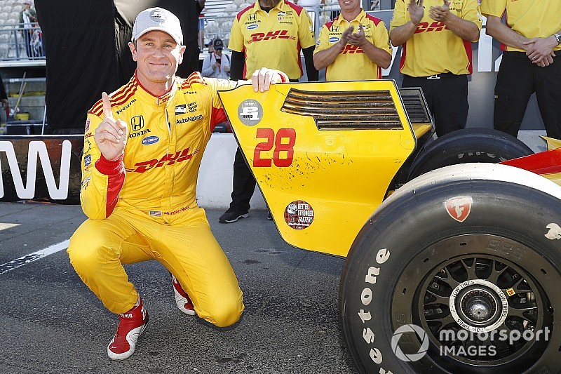 Ryan Hunter-Reay centra la pole a Sonoma, O'Ward stupisce con il quinto tempo al debutto