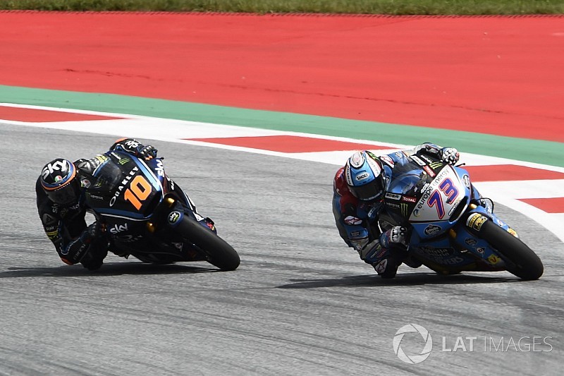 Silverstone, Libere 2: Alex Marquez svetta davanti a Luca Marini prima della pioggia