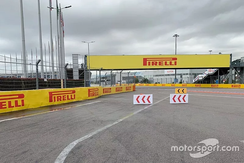 Track limits, turn 2 run off
