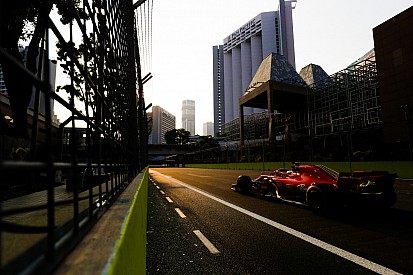 Ferrari se impone con rotundidad en los terceros libres de Singapur