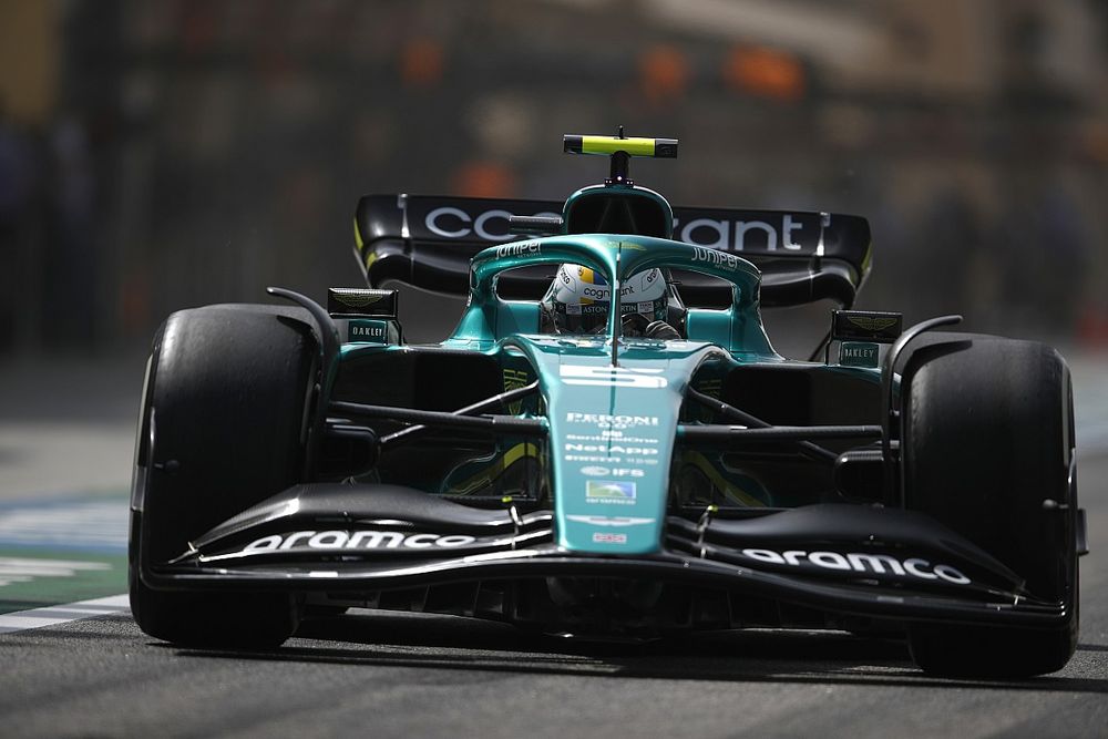 Sebastian Vettel, Aston Martin AMR22

