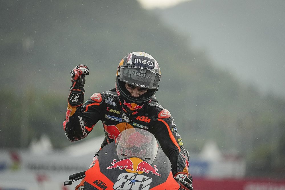 Ganador Miguel Oliveira, Red Bull KTM Factory Racing