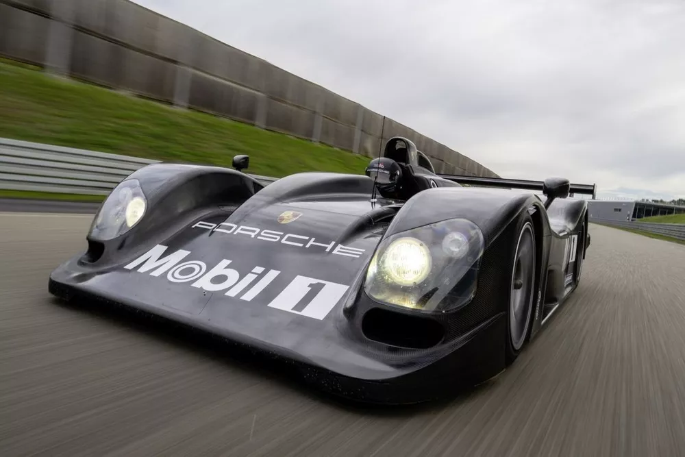 Allan McNish, Porsche LMP2000