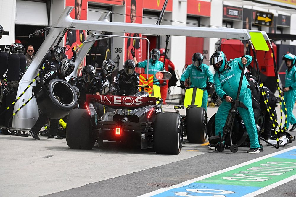 Lewis Hamilton, Mercedes F1 W14, makes a stop