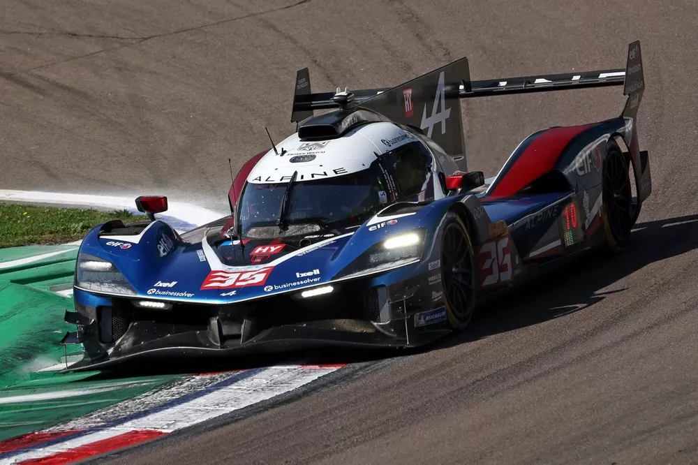 #35 Alpine Endurance Team Alpine A424: Antonio Felix Da Costa, Ferdinand Habsburg, Charles Milesi