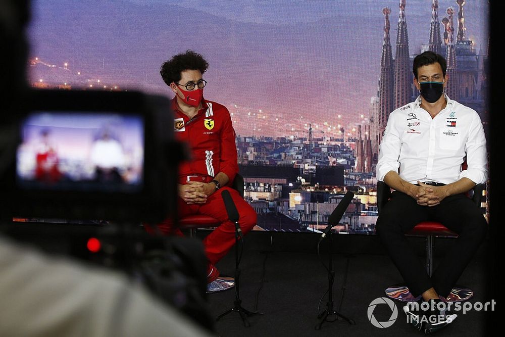 Toto Wolff, Executive Director (Business), Mercedes AMG and Mattia Binotto, Team Principal Ferrari 