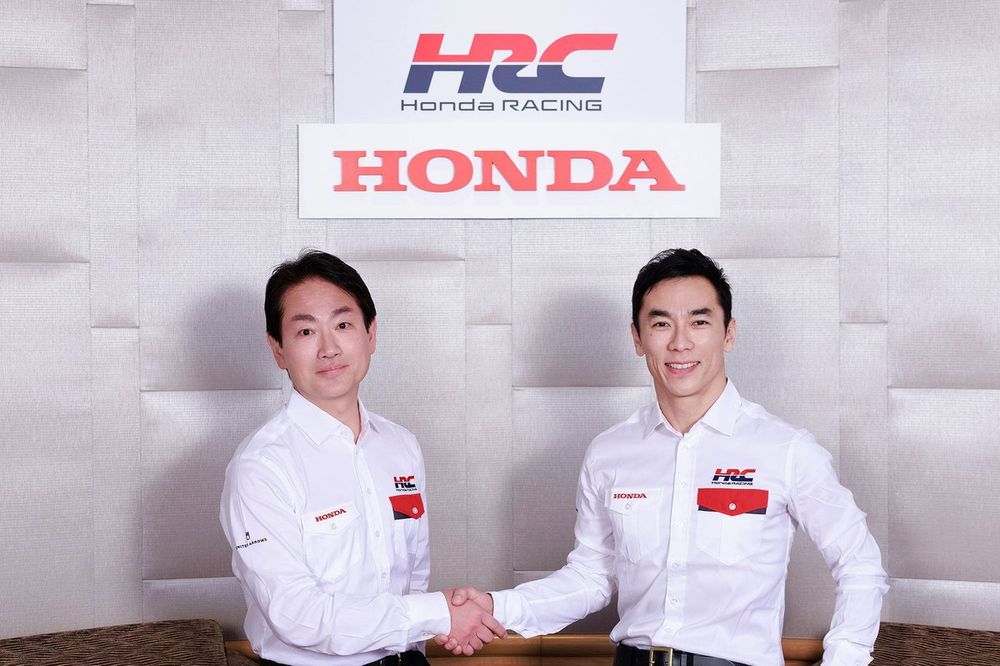  Yasuharu Watanabe, presidente de HRC y Takuma Sato, consejero ejecutivo de Honda