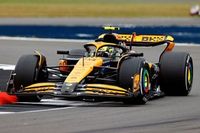 Norris lidera sobre Stroll una FP1 de Silverstone de imposible lectura