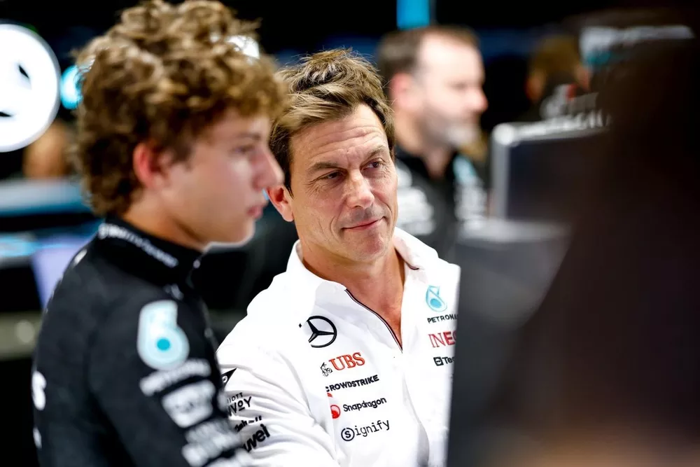 Andrea Kimi Antonelli, Toto Wolff, Team Principal and CEO, Mercedes-AMG F1 Team