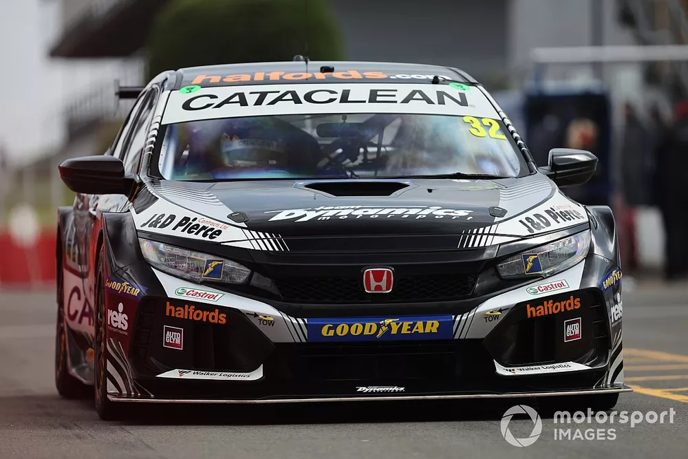 Daniel Rowbottom, Halfords Racing with Cataclean Honda Civic Type R 