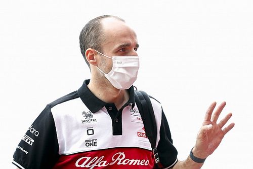 Kubica seguir&aacute; como piloto reserva en Alfa Romeo en 2022
