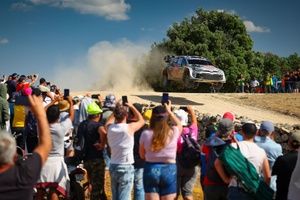 Spok&oacute;j Ogiera, problemy Kajetanowicza