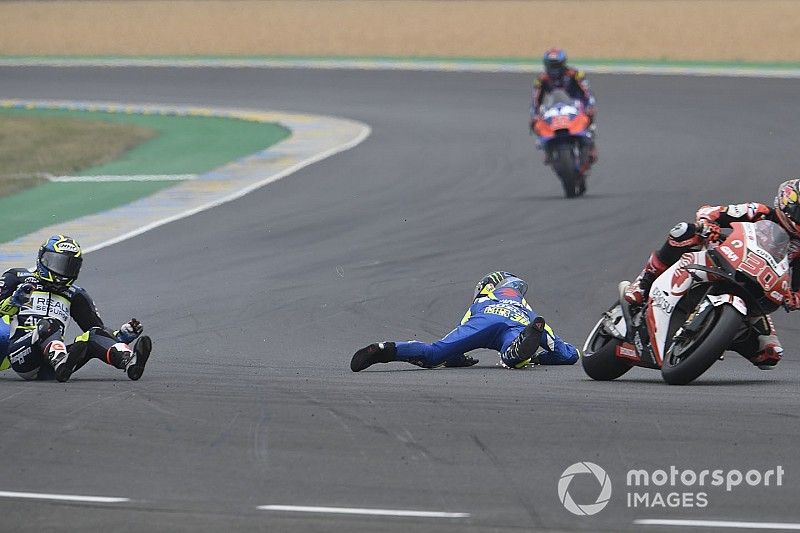 Ca&iacute;da de Joan Mir, Team Suzuki MotoGP, Karel Abraham, Avintia Racing