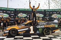 Kurt Busch pokonał brata