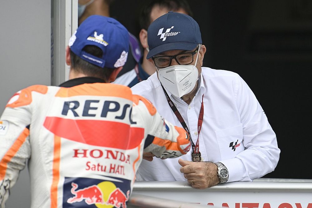 Ganador Marc M&aacute;rquez, Repsol Honda Team, Carmelo Ezpeleta, CEO Dorna Sports