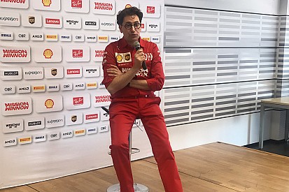 Binotto: "Siamo veloci, la Mercedes è vicina, ma alla SF90 serve l'affidabilità"