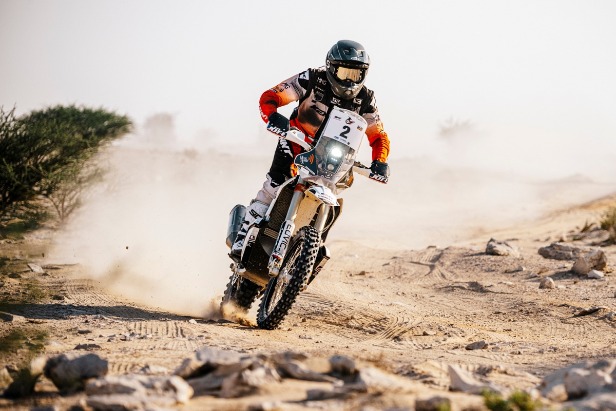 Dąbrowski wygrywa Baja Qatar