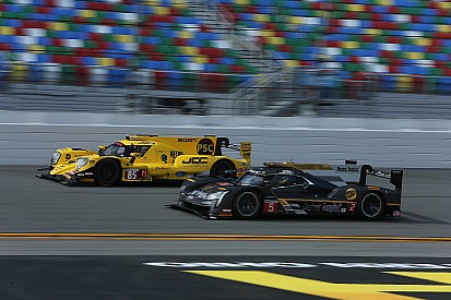 Cadillac still "holding back" at Daytona - Castroneves