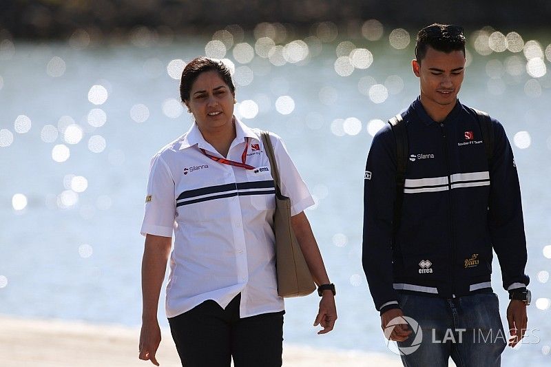 Monisha Kaltenborn, Team Principal and CEO, Sauber, Pascal Wehrlein, Sauber