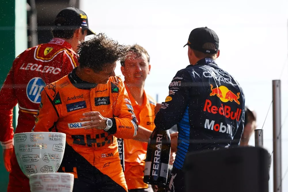 Charles Leclerc, Scuderia Ferrari, Lando Norris, McLaren F1 Team, Max Verstappen, Red Bull Racing