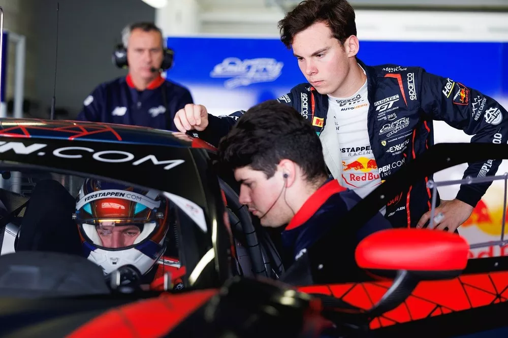 Max Verstappen and Thierry Vermeulen, Emil Frey Racing, Portimao Test