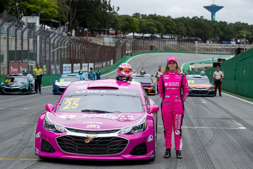 Kaka Magno; Stock Lights