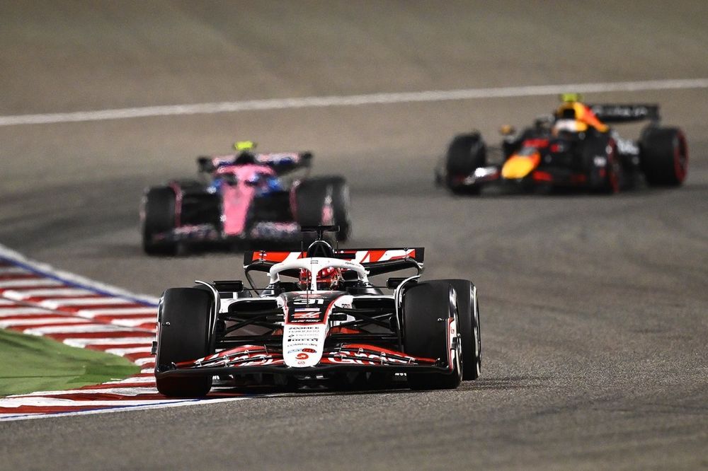 Jack Doohan, Alpine, Esteban Ocon, Haas F1 Team, Yuki Tsunoda, Red Bull Racing Team