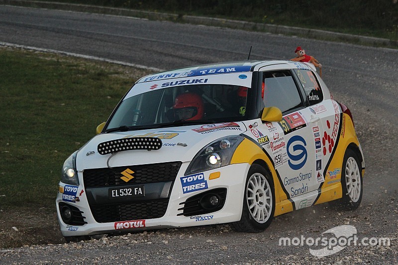 Suzuki Rally Trophy: Scalzotto ha sostituito i freni al parco assistenza