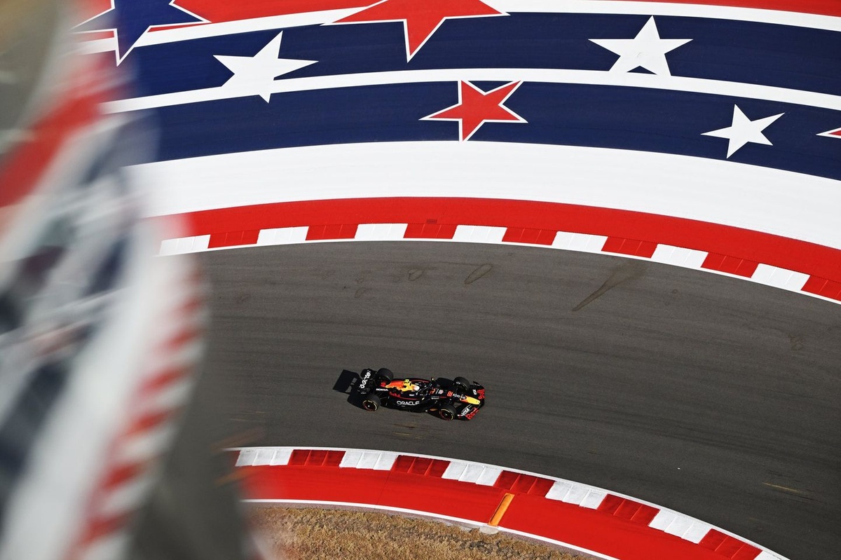 フェルスタッペン、勝利目前でまさかのタイヤトラブル「ピレリは